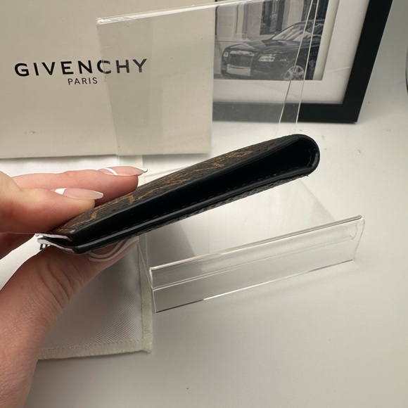 NEW Givenchy Card Holder - Picture 5 of 7